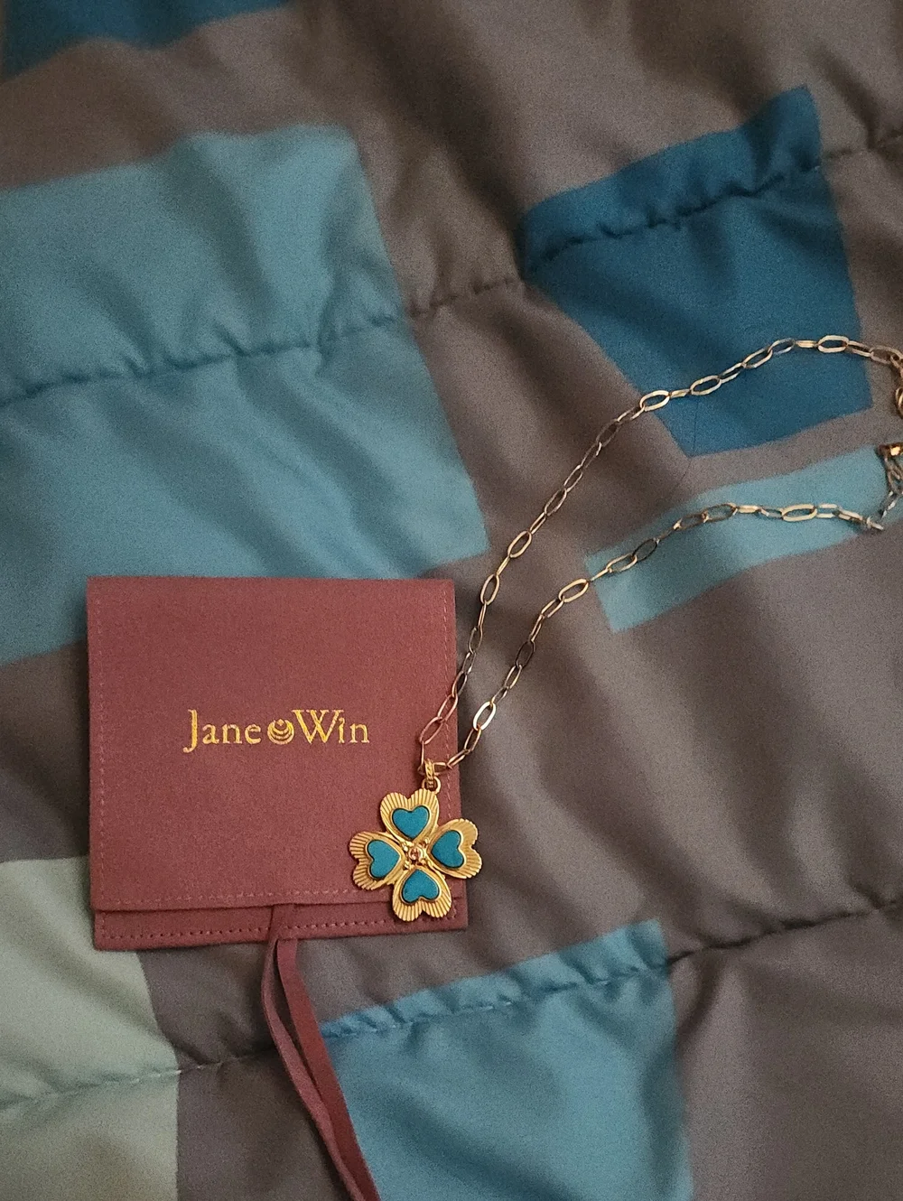 Jane Win Lucky in Love turquoise clover necklace